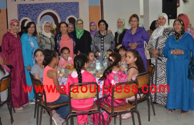 خديجة حجوبي تشارك يتيمات دار الفتاة بفاس أجواء مائدة الإفطار الرمضانية بشراكة مع التعاون الوطني بجهة فاس مكناس