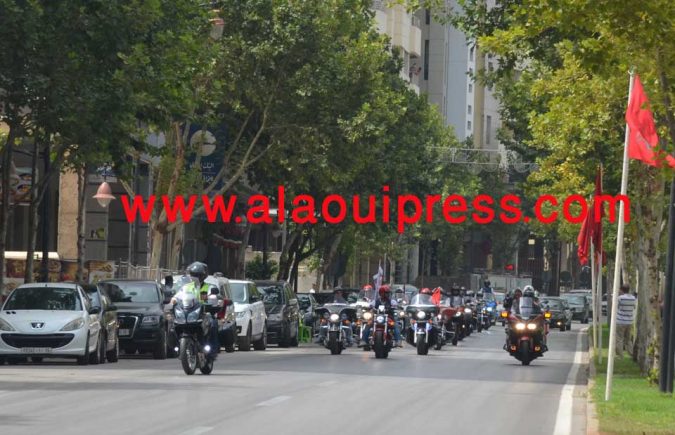 جمعية الأصدقاء الدراجين فاس-مكناس 2AM تخلد بأهم شوارع مدينة فاس وبطريقتها الإحتفالية الخاصة، الذكرى 17 لعيد العرش المجيد