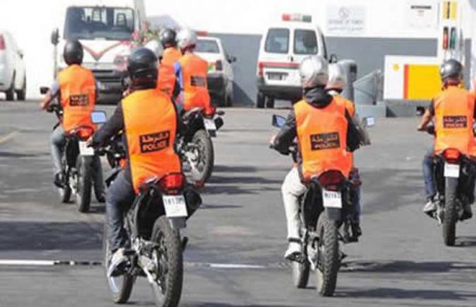 إطلاق رصاصتين تحذيريتين بحي النرجس ساعدت دورية للدراجين على توقيف عصابة إجرامية مدججة بسكينين من الحجم الكبير