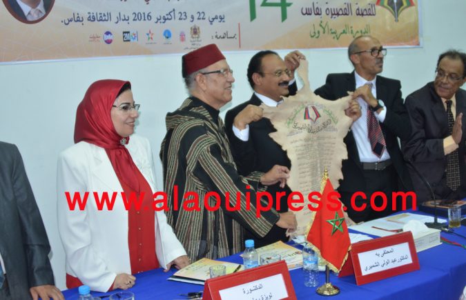 السيرة الذاتية للشاعر اليمني د عبد الولي الشميري اختزلتها قصيدة رائعة من تراث الملحون أبدعها الفنان فؤاد العامري