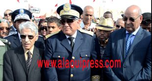 يحظيه بوشعاب ومولاي حمدي ولد الرشيد يشرفان على عملية وضع حجر الأساس لإعادة تهيئة ساحة المشور بمدينة العيون