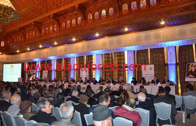 اللقاء التواصلي الجهوي للحكومة بجهة فاس مكناس رصد استباقي لرهانات التنمية والإستجابة لانتظارات الساكنة وتطلعات المنتخبين