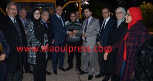 انخراط مجلس عمالة فاس في ورش تشجيع التمدرس بالعالم القروي عبر اقتناء سيارات النقل المدرسي وتوزيعها