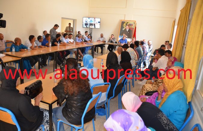 النائب البرلماني رشيد الفايق رئيس جماعة أولاد الطيب في لقاء مفتوح مع المجتمع المدني انسجاما مع مضامين خطاب العرش