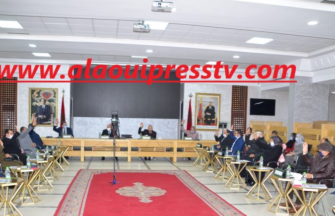 مجلس عمالة فاس يصادق بالإجماع على النقطتين المدرجتين في جدول أعمال الجلسة الأولى من دورة يناير العادية