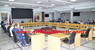 مجريات الدورة الإستثنائية التي تمت المصادقة فيها بالإجماع على تعديل ميزانية مجلس عمالة فاس