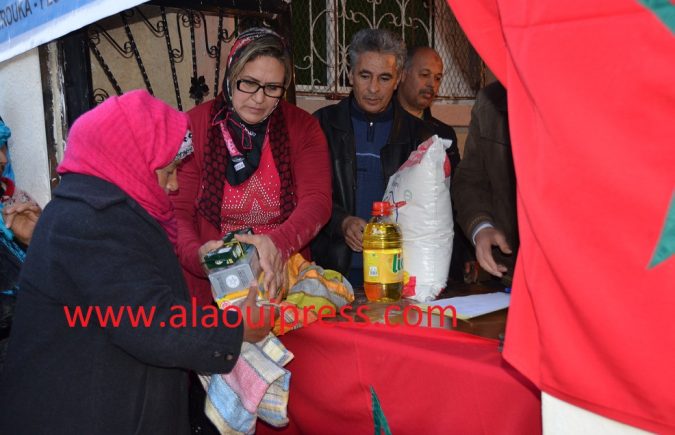 جمعية شعلة الأمل للتنمية الإجتماعية والتضامن توزع بعض المساعدات على الأسر المعوزة احتفاء بعودة المغرب إلى الإتحاد الإفريقي
