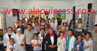 مندوبية وزارة الصحة بإقليم مولاي يعقوب تمنح نظارات طبية بالمجان لفائدة التلامذة المعوزين ضعاف البصر بجماعة عين قنصرة
