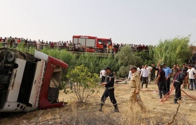البرلماني محمد الحجيرة يحمل وزارة النقل والتجهيز مسؤولية وقوع حوادث السير المميتة بالطريق الوطنية رقم 8 التي تربط الحسيمة بتاونات وفاس