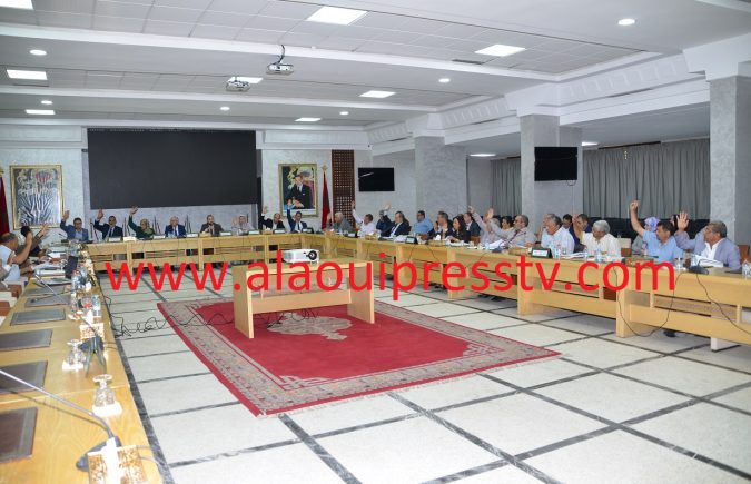 أعضاء مجلس عمالة فاس يصادقون بالإجماع على النقط المدرجة في جدول أعمال الدورة العادية لشهر 2019